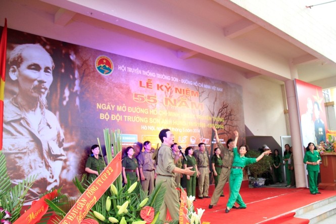 Bộ đội Trường Sơn kỷ niệm ngày truyền thống - ảnh 3